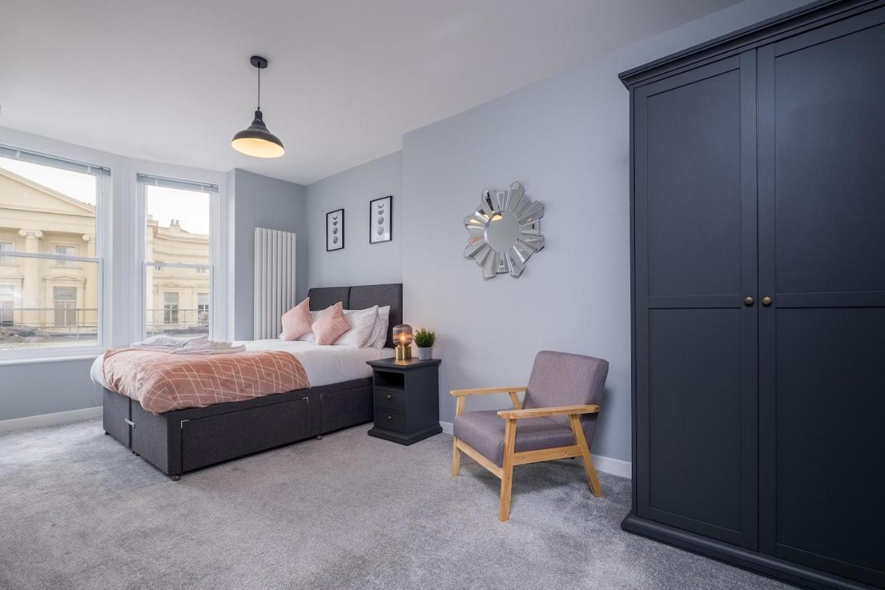Modern Apartments With Sea Views, Steps From Brighton Beach & The Royal Pavilion Exterior photo