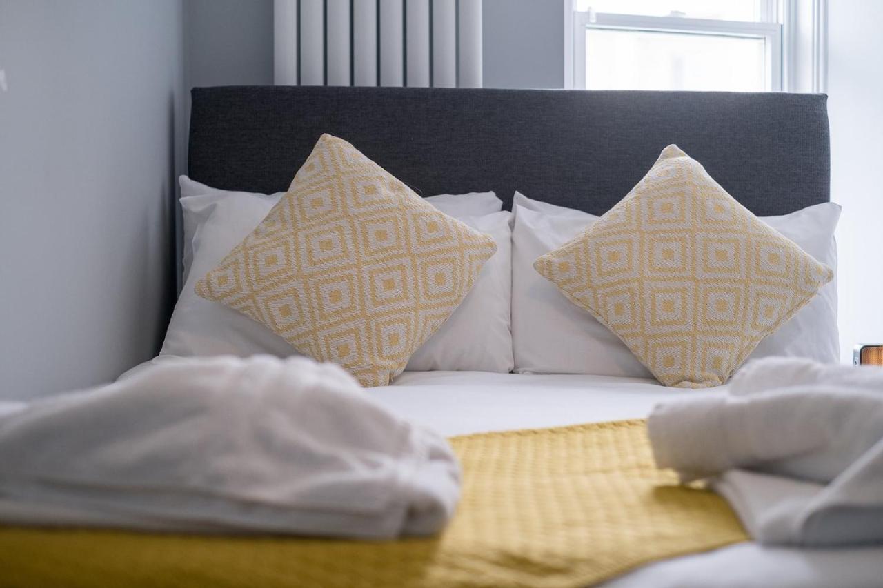 Modern Apartments With Sea Views, Steps From Brighton Beach & The Royal Pavilion Exterior photo