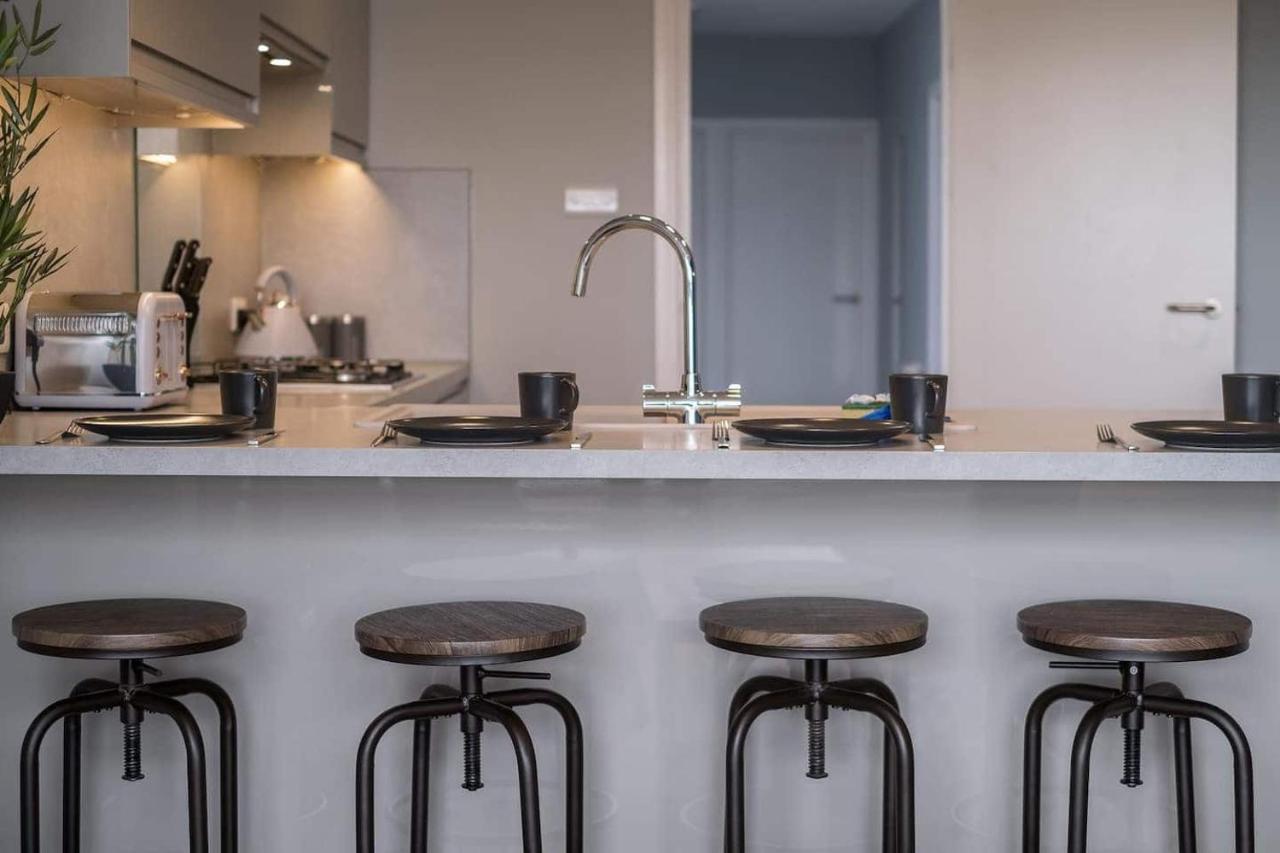Modern Apartments With Sea Views, Steps From Brighton Beach & The Royal Pavilion Exterior photo