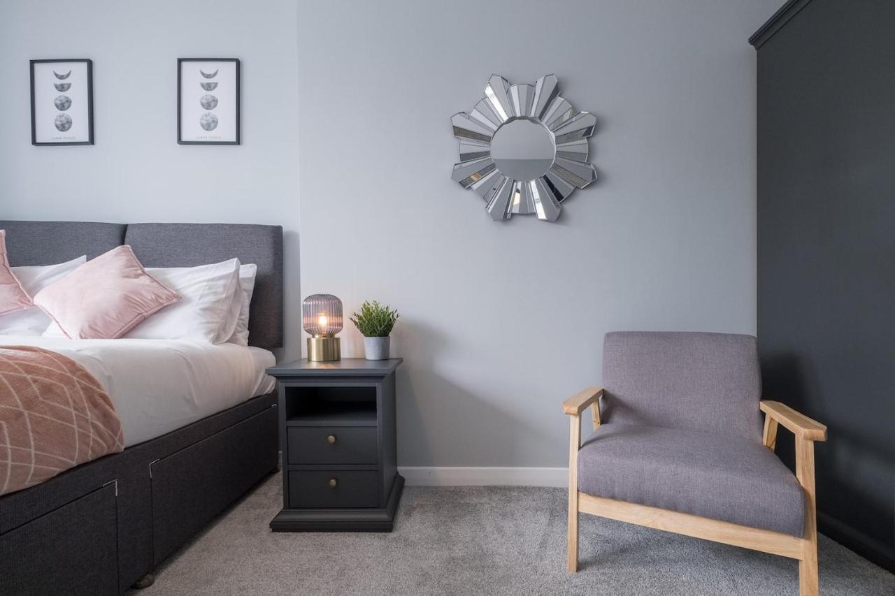Modern Apartments With Sea Views, Steps From Brighton Beach & The Royal Pavilion Exterior photo